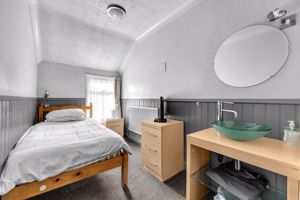 Photo 26- click for photo gallery